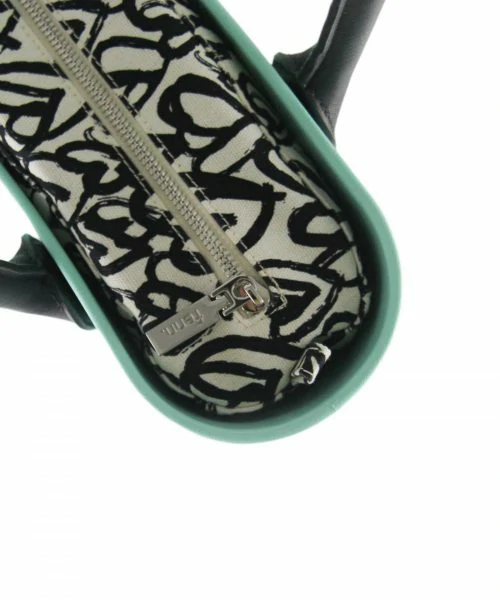 Petite Collection – Turquoise – Black Handles, P48 Inner3