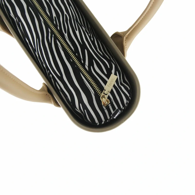 Petite – Stone – Light Tan H0 (criss Cross) – P44 – Gold2